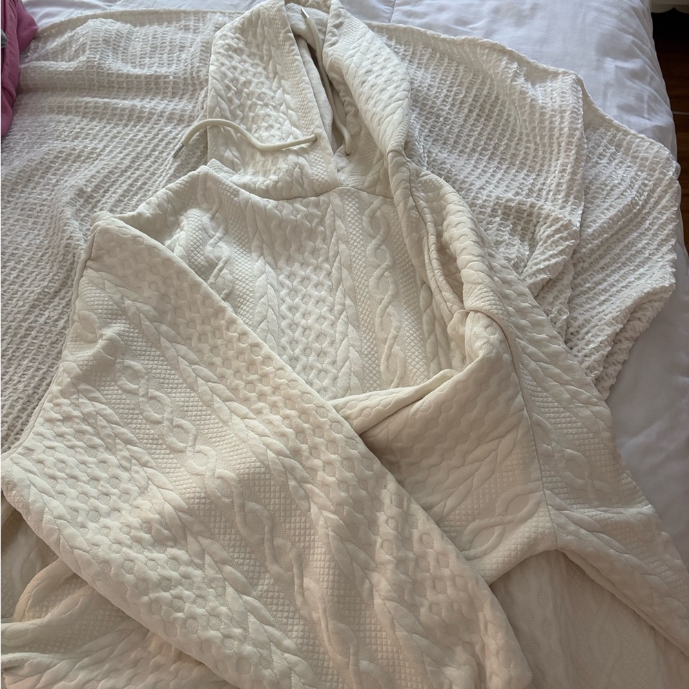 Elegant Cream Cable Knit Sweater